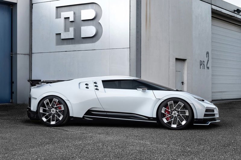 Bugatti-Centodieci-1