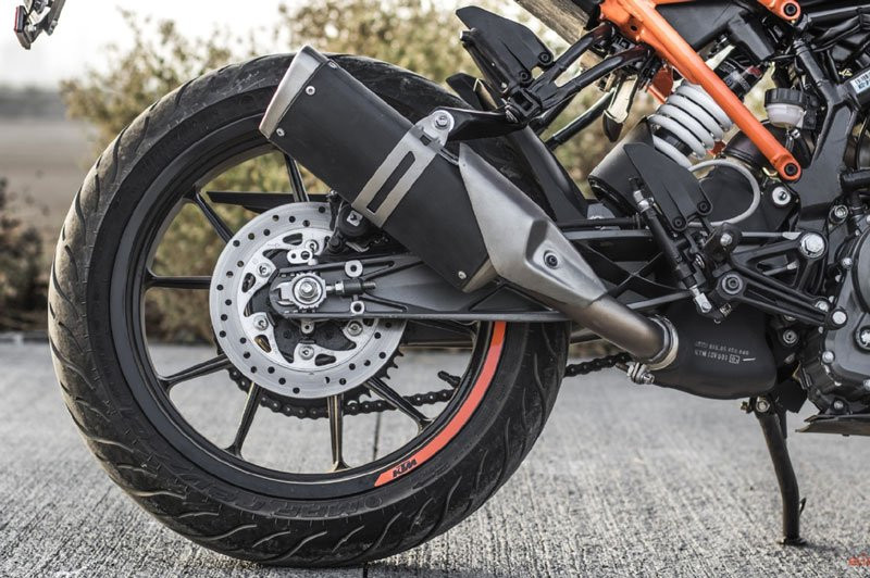 KTM-250-Duke-2019-6 5