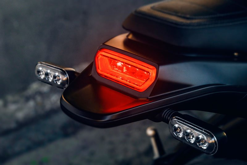 2019-Benelli-Leoncino-250-4 3