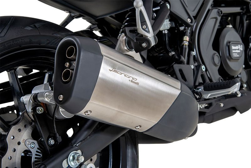 2019-Benelli-Leoncino-250-5 5
