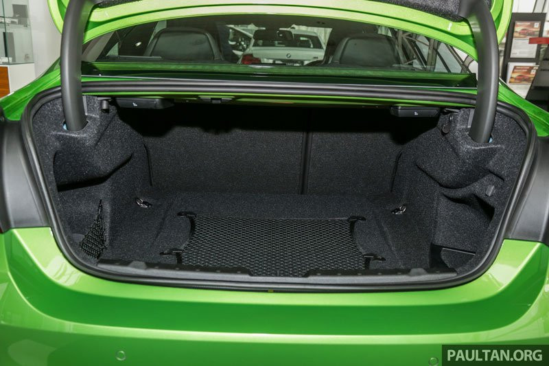 BMW-M4-Coupe-2019-10 9