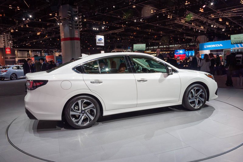 Subaru-Legacy-2020-3 3