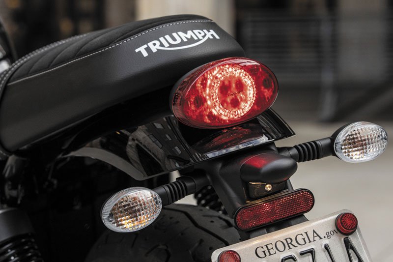 2019-Triumph-Street-Twin-5 5