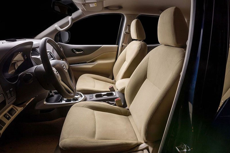 Nissan-Navara-A-IVI-4 3