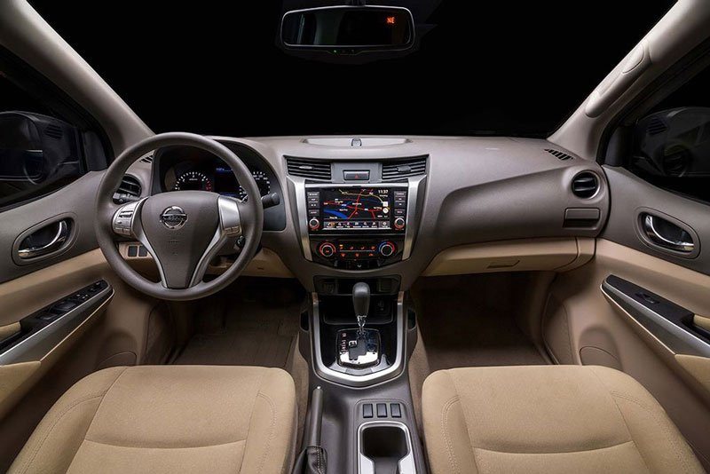Nissan-Navara-A-IVI-5 5
