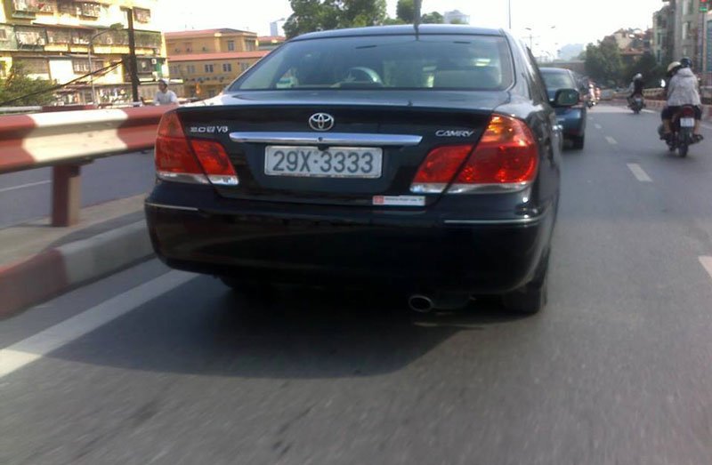 2-Toyota-Camry-1