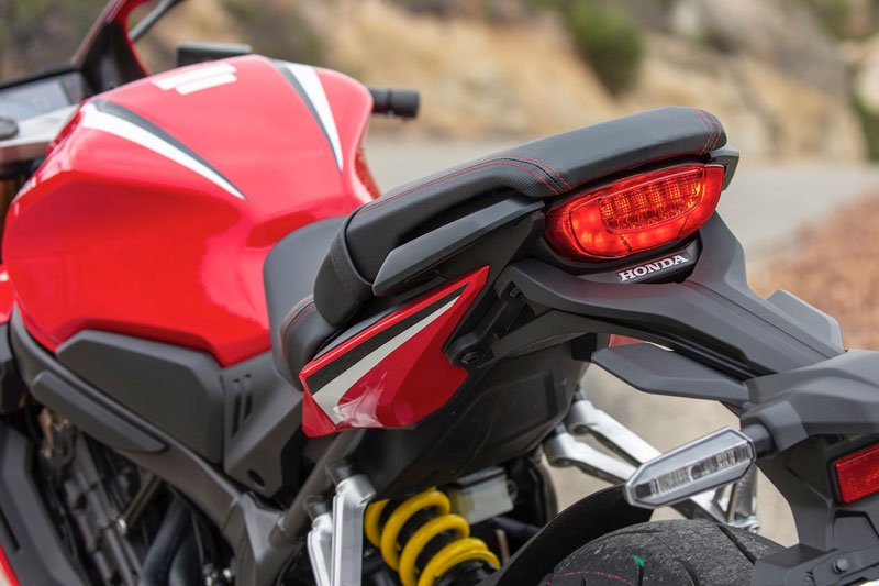 2019-Honda-CBR650R-5 5