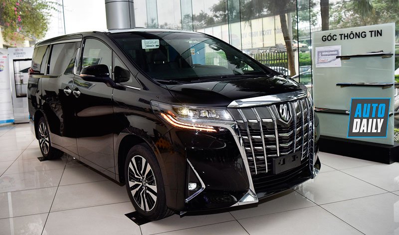 1-Toyota-Alphard