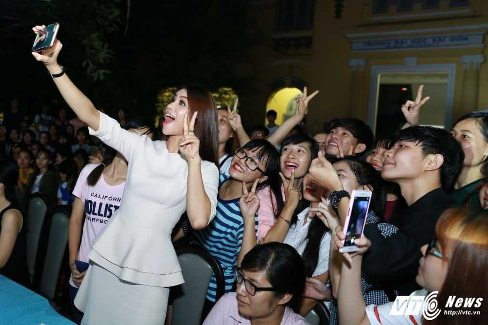 Pham Huong - dai hoc sai 