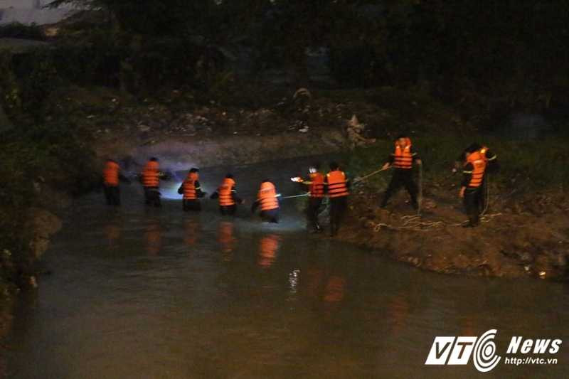 14686598_891617384315599_