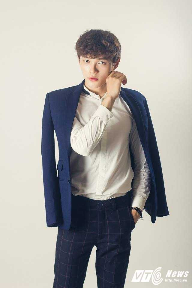 11760147_796577633795283_