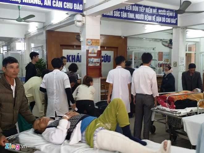 Can nuoc mat vi tai nan giao thong ngay Tet hinh anh 2