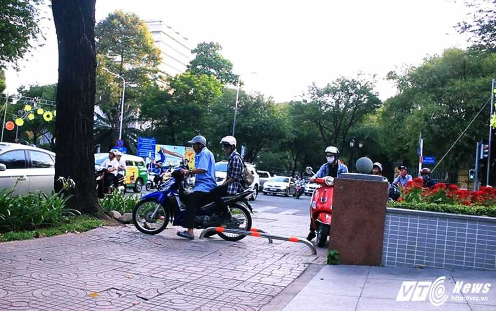 16684215_1861388320741332