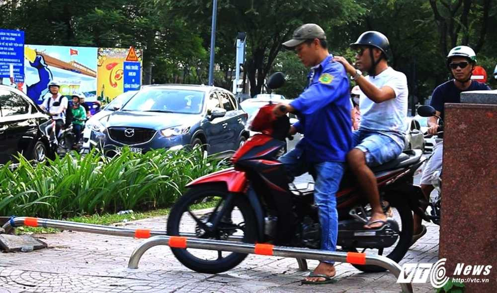 16730244_1861389497407881