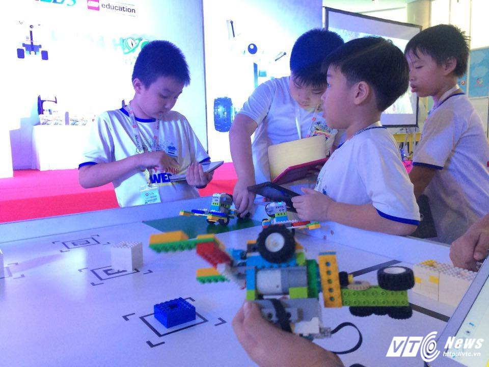 Hinh anh Hang tram hoc sinh tieu hoc TP.HCM hao hung voi cuoc thi khoa hoc ung dung 2017 11