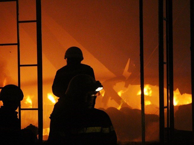 chay-lon-xuong-may-o-quan-9mxzn_xvxe-0840580