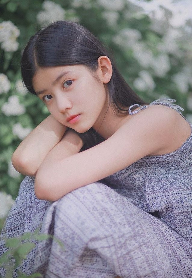 Co be 12 tuoi cao 1,60 m duoc vi nhu 'tieu my nhan' Trung Quoc hinh anh 4