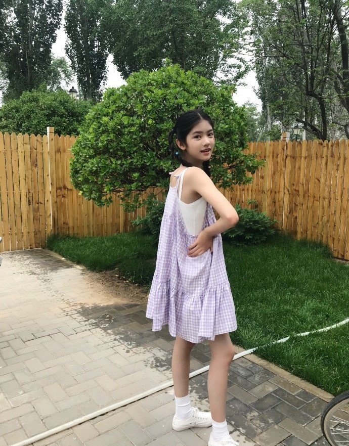 Co be 12 tuoi cao 1,60 m duoc vi nhu 'tieu my nhan' Trung Quoc hinh anh 14