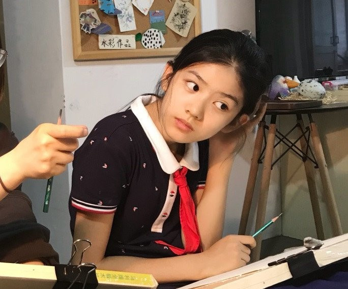 Co be 12 tuoi cao 1,60 m duoc vi nhu 'tieu my nhan' Trung Quoc hinh anh 2