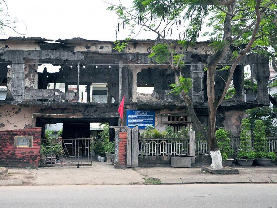 37888077_2082989268588518_1345045858592227328_n