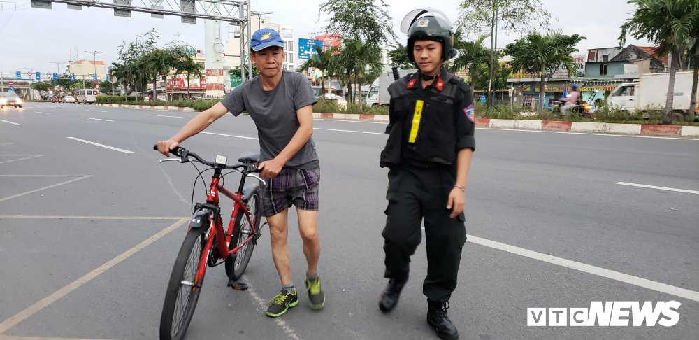 46482821_185696759035069_213631664713105408_n 3