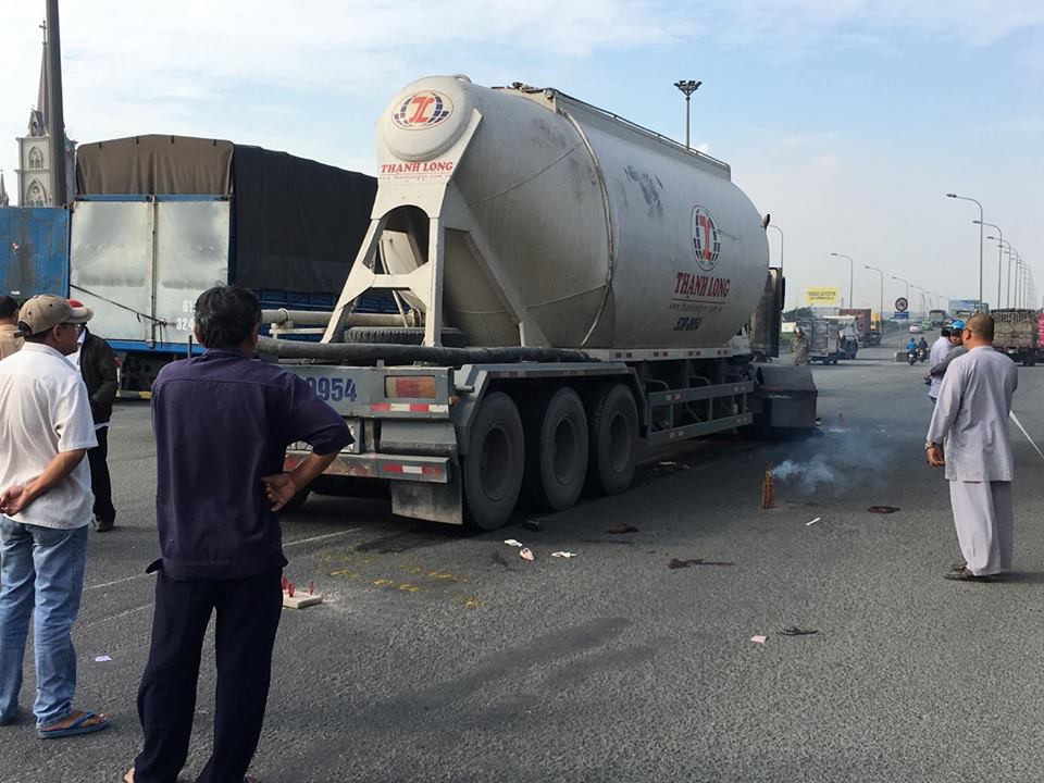 48416922_2212698869000784_1146123666593939456_n