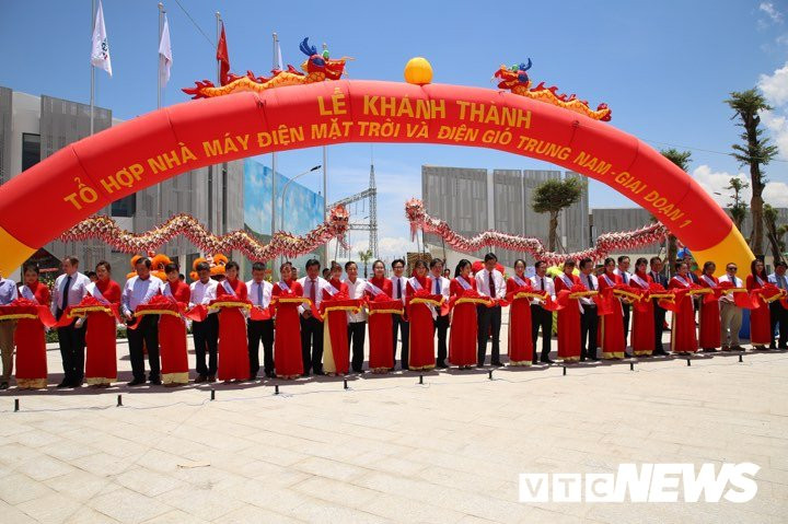 Pho- thu- tuong-Vu-Duc-Dam-cat-bang-khanh-thanh 7