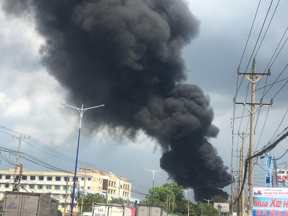 binh-duong-chay-lon (8)