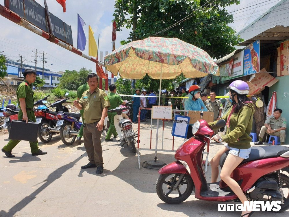 nghi-an-chong-sat-hai-vo-con-trai-4-tuoi-roi-tu-sat-trong-nha-tro-o-binh-duong-bb-baaacn4H1H