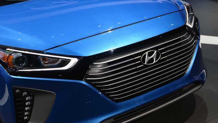 06-2017-hyundai-ioniq-ny-