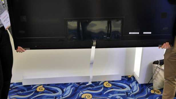 lg-oled-wall-mount-3