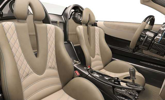 2018-pagani-huayra-roadst