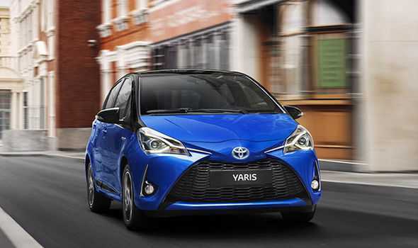 Toyota-Yaris-2017-865885