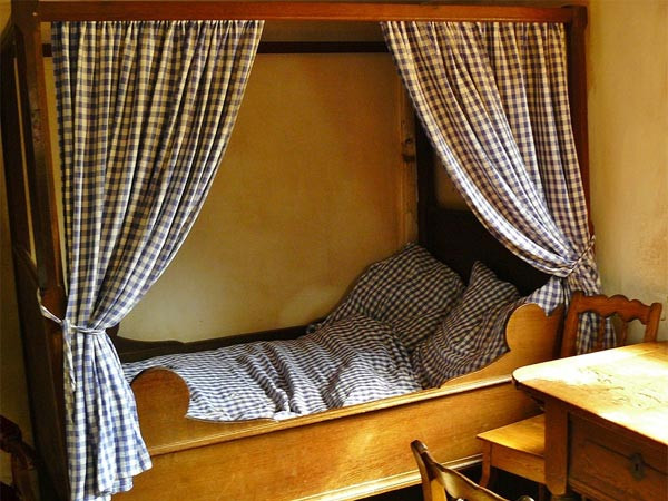 03-1491222759-yellow