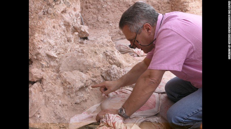 170606123853-08-homo-sapiens-fossils-exlarge-169 4