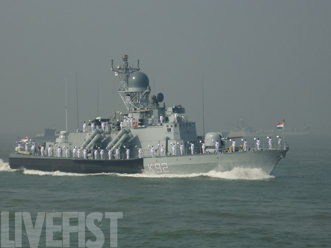 molniya-viet-nam-lot-top-tau-fac-nguy-hiem-nhat-chau-a-hinh-4 4