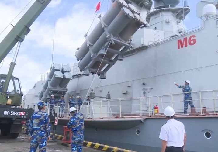 molniya-viet-nam-lot-top-tau-fac-nguy-hiem-nhat-chau-a-hinh-6 6