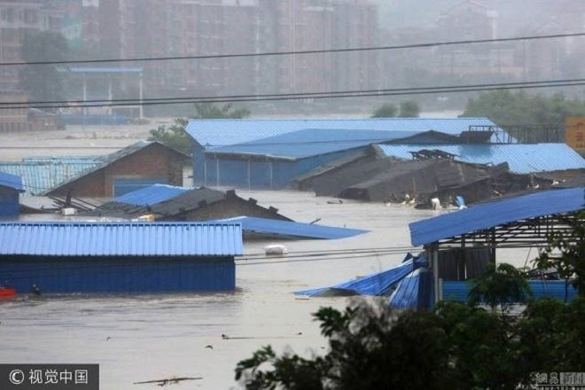 hunan-flooding7-1499138684_680x0 7