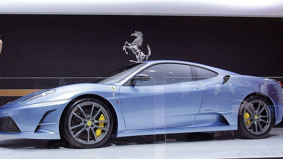 sieu-xe-6-ty-nat-vun-khi-moi-mua-vtcnews-2