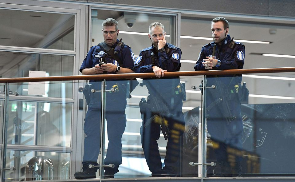 Vesa Moilanen - Helsinki Aport - Friday evening 9