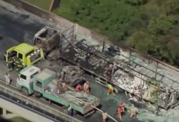 tai-nan-lien-hoan-36-xe-boc-chay-1