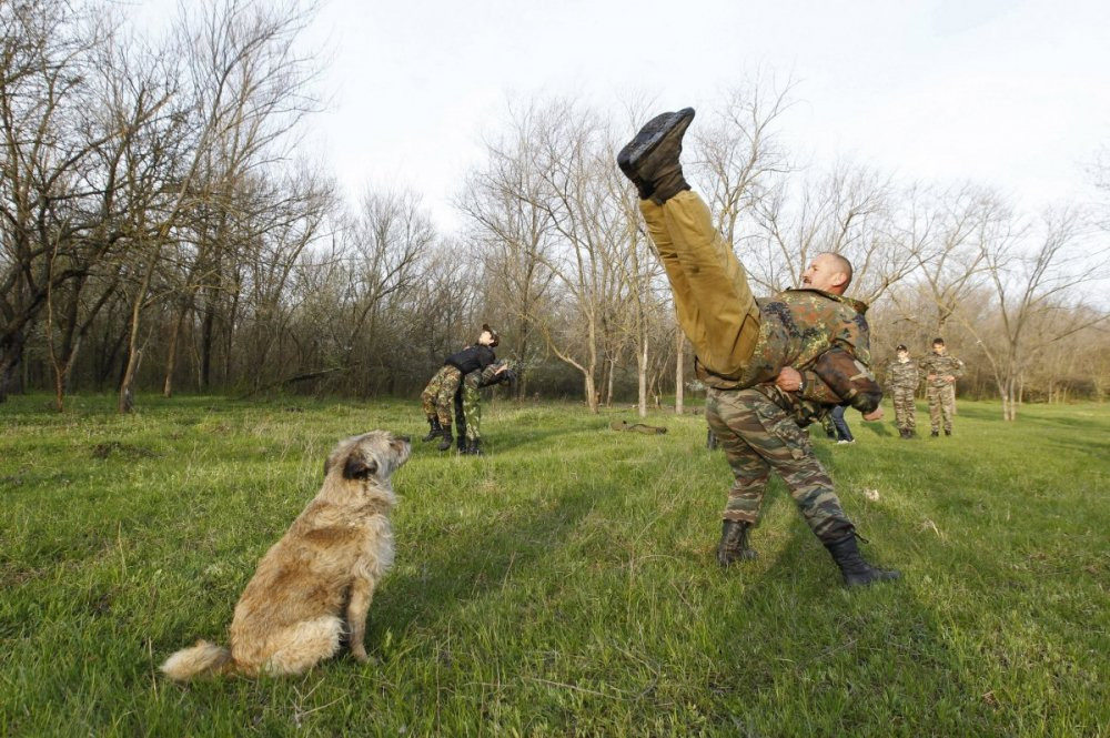 truong-quan-su-nga-the-chat-8 5