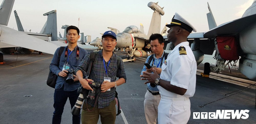 can-canh-san-bay-tau-san-bay-my-o-da-nang-3 3