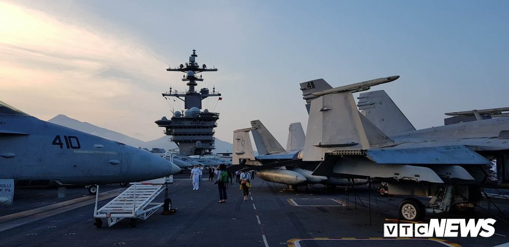 can-canh-san-bay-tau-san-bay-my-o-da-nang-4 3