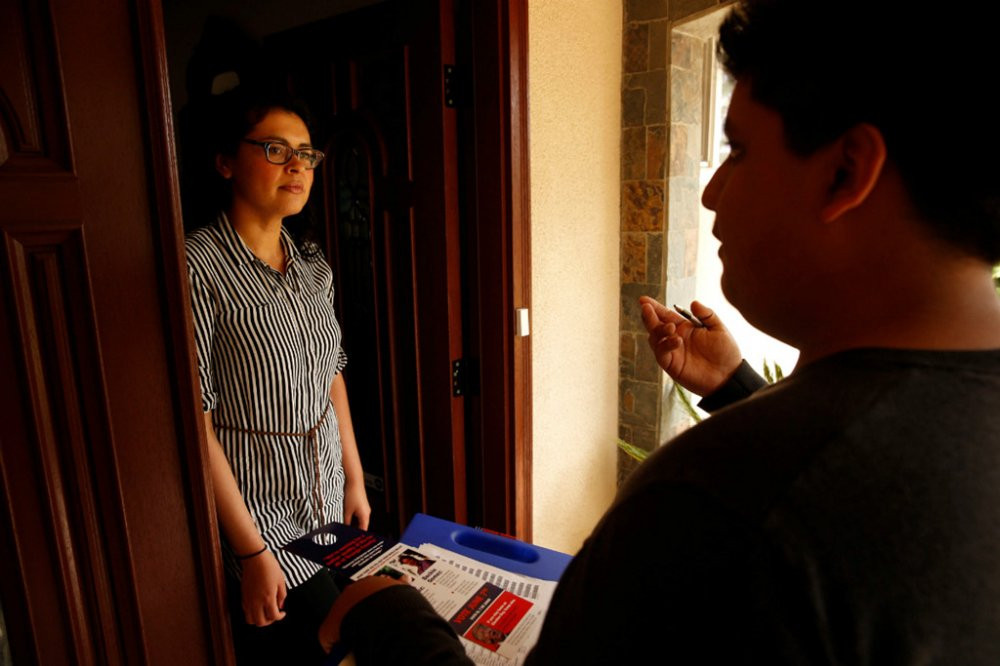 20160520T120000Z_83220022_S1BETFDXCZAC_RTRMADP_3_USAELECTION