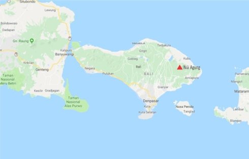 nui_lua_bali_phun_tro_bui_02_ryzx