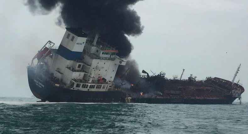 tau-cho-dau-gan-co-viet-nam-boc-chay-ngoai-hong-kong-0