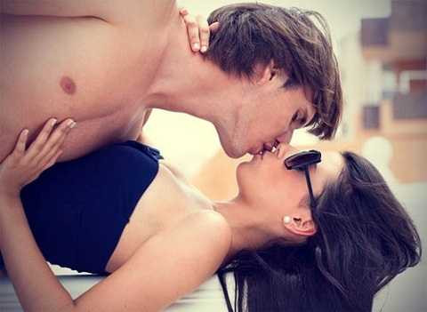 nhung-lay-lan-cua-nu-hon-83283283