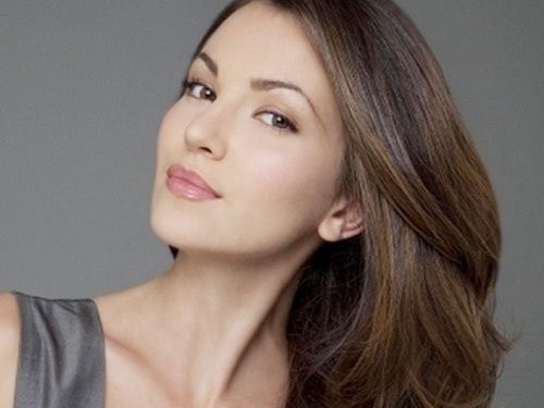 tu-tin-lam-dep-voi-mai-toc-chac-khoe