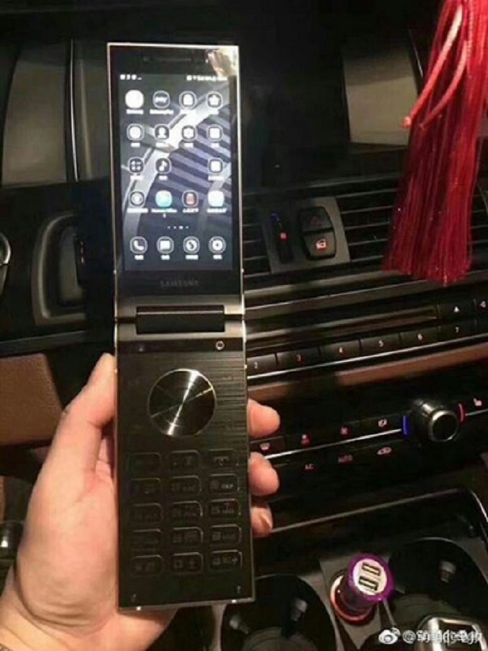 Samsung-W2018-2-3271-1510276445